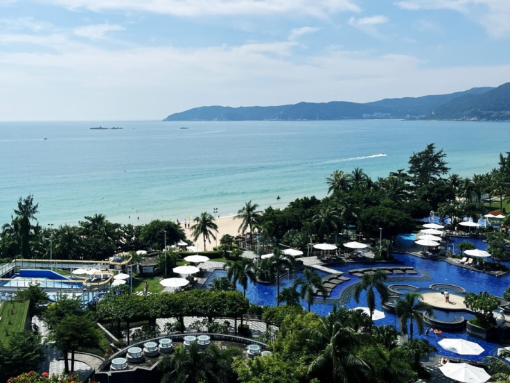 China Golden Triangle with Hong Kong & Sanya Beach Holiday