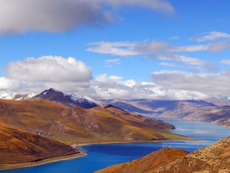 Yamdrok Tso Lake