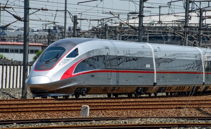 China's first sea-spanning high-speed railway opened in Fuzhou on September 28 